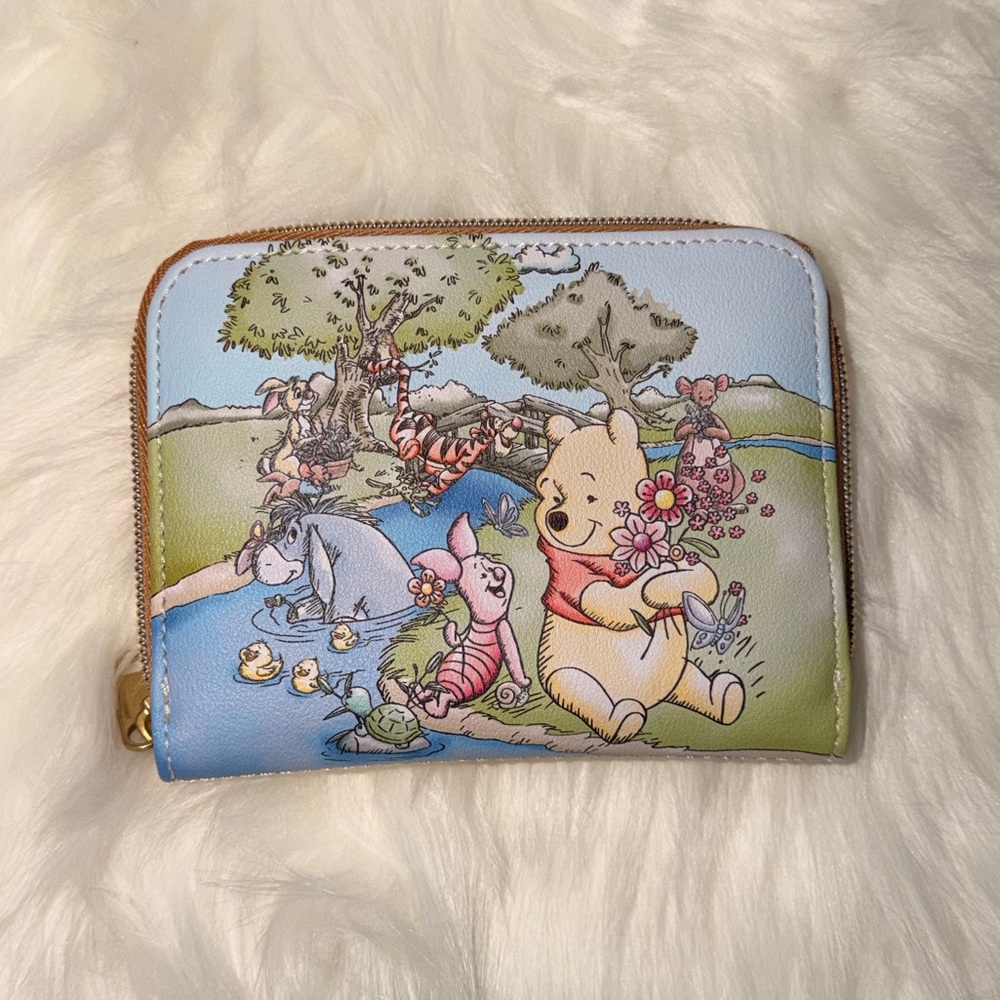 Disney Loungefly Winnie the Pooh Zip Wallet NWOT